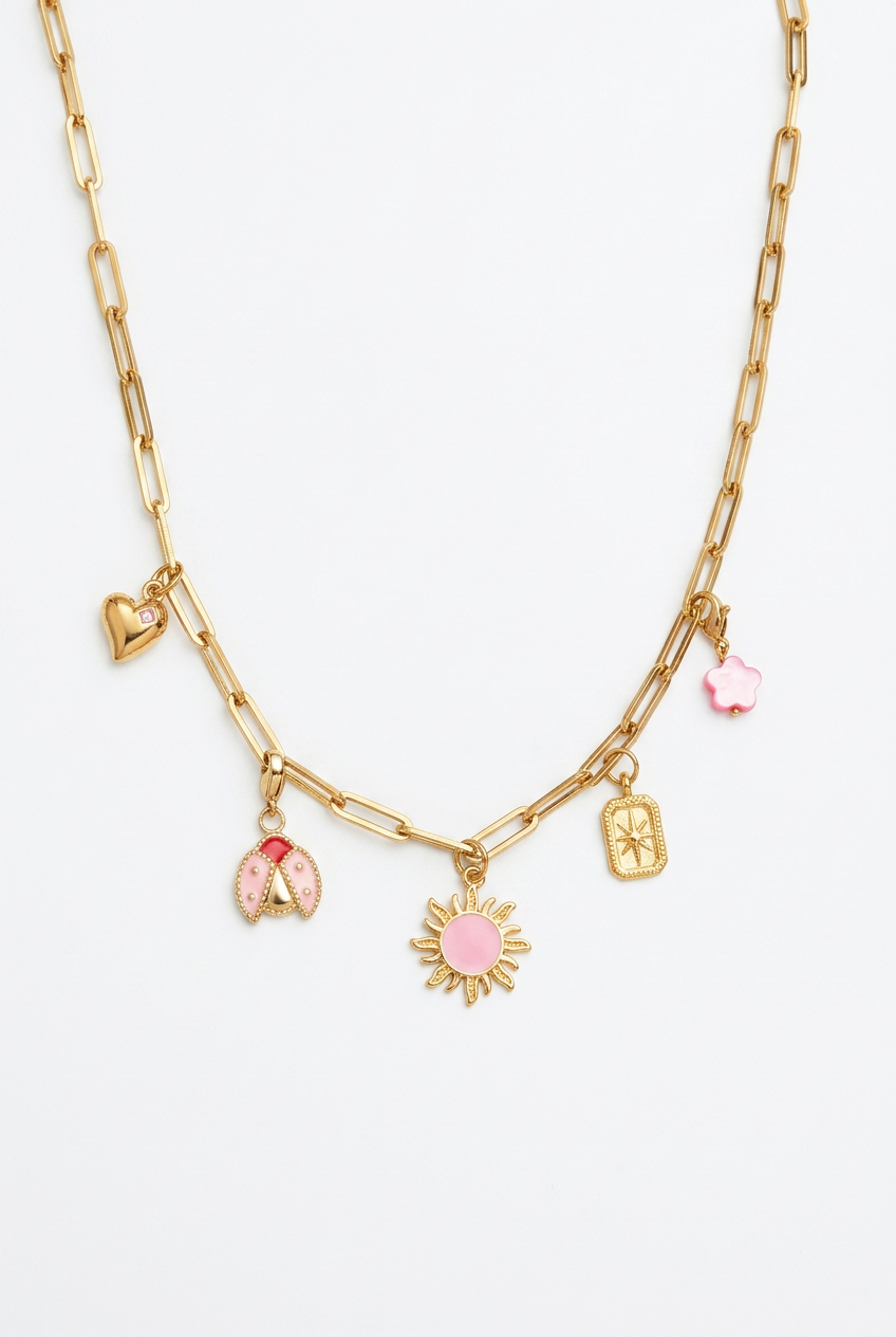 Ketting met giraf op witte achtergrond